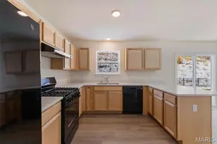 414 Winding Bluffs Ct, Fenton, MO 63026 - Photo 12