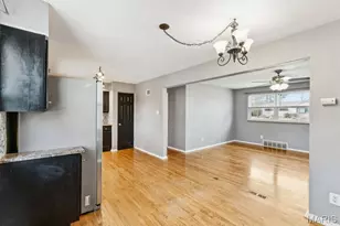 2949 Gladwood Dr, Mehlville, MO 63129 - Photo 12