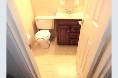 860 Graham Road, Florissant, MO 63031 - Photo 12