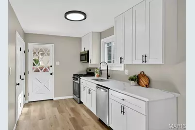 519 Bismark Avenue, Rock Hill, MO 63119 - Photo 10