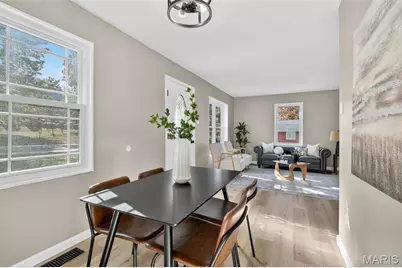 519 Bismark Avenue, Saint Louis, MO 63119 - Photo 10