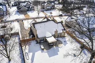 15 Lawrence Dr, Creve Coeur, MO 63141 - Photo 70