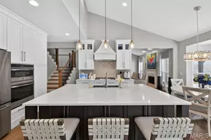 15 Lawrence Dr, Creve Coeur, MO 63141 - Photo 18