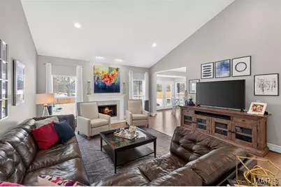 15 Lawrence Drive, Creve Coeur, MO 63141 - Photo 16