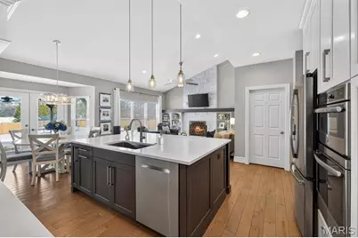 15 Lawrence Drive, Creve Coeur, MO 63141 - Photo 30