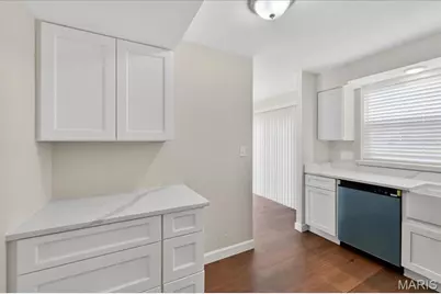 1977 Hunting Lake Court #1977, Kirkwood, MO 63122 - Photo 14