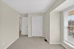 1977 Hunting Lake Ct, Kirkwood, MO 63122 - Photo 34