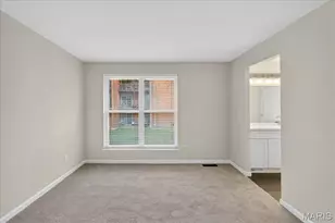 1977 Hunting Lake Ct, Kirkwood, MO 63122 - Photo 28