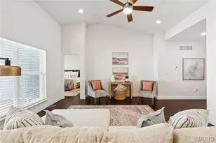 1675 Ridgefield Blf Ct, Eureka, MO 63025 - Photo 10