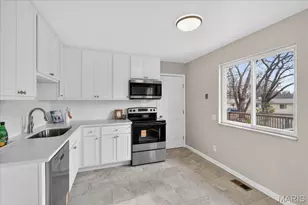 1077 Armada Ct, Florissant, MO 63031 - Photo 14