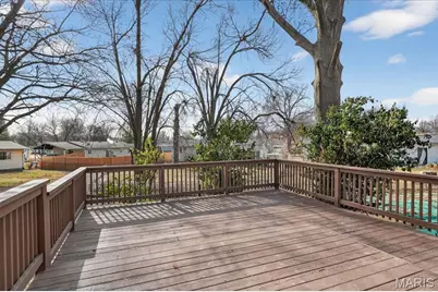 1077 Armada Court, Florissant, MO 63031 - Photo 40