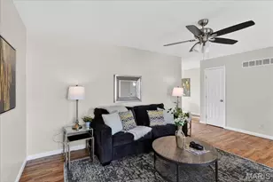 1077 Armada Ct, Florissant, MO 63031 - Photo 8