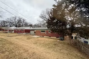 1716 Atmore Dr, Dellwood, MO 63136 - Photo 16