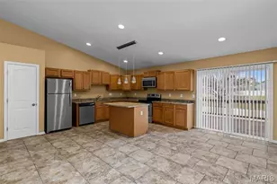 313 Shadow Trace Dr, Wentzville, MO 63385 - Photo 18