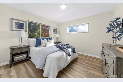 11018 Whitehall Manor Drive, Bridgeton, MO 63044 - Photo 4