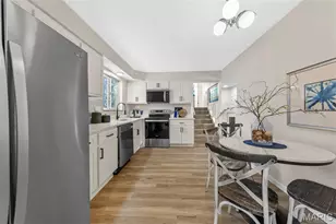 11018 Whitehall Manor Dr, Bridgeton, MO 63044 - Photo 24