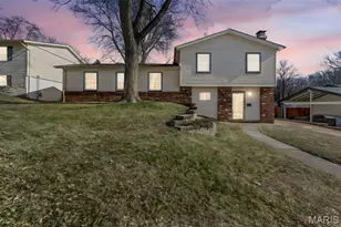 11018 Whitehall Manor Dr, Bridgeton, MO 63044 - Photo 1