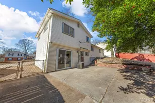 11018 Whitehall Manor Dr, Bridgeton, MO 63044 - Photo 36