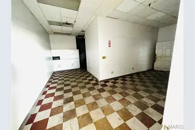 8972 Jennings Station Rd, Jennings, MO 63136 - Photo 10