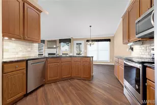 1135 Villa Flora Dr, O'Fallon, MO 63366 - Photo 8