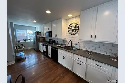 6701 High Circle, Saint Louis, MO 63109 - Photo 6