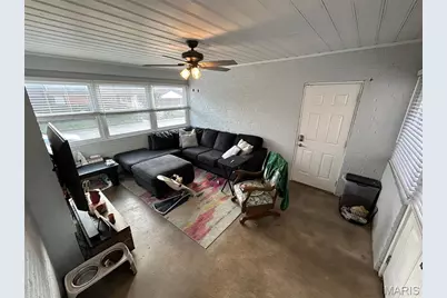 6701 High Circle, Saint Louis, MO 63109 - Photo 8