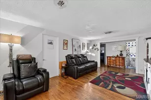 2320 Cherry Ln, Florissant, MO 63033 - Photo 10