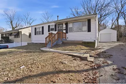 5608 Sapphire Avenue, Saint Louis, MO 63136 - Photo 1