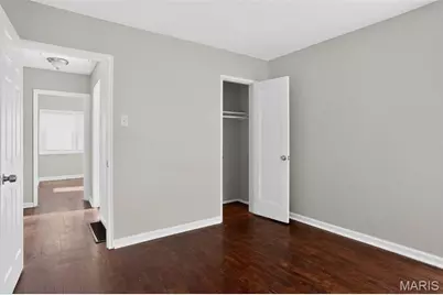 5608 Sapphire Avenue, Saint Louis, MO 63136 - Photo 16