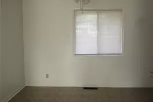 833 Lebon Dr, Saint Louis, MO 63137 - Photo 4