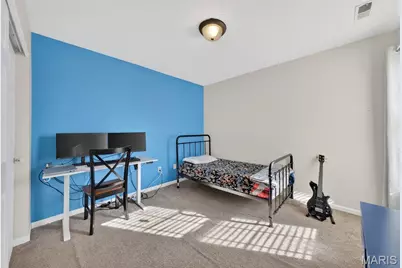 390 Montclair Tower Drive, Saint Charles, MO 63303 - Photo 14