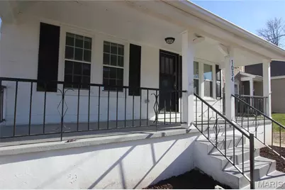 1034 N Rock Hill Road, Rock Hill, MO 63119 - Photo 2