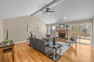 5 Wood Eagles Ct, Saint Charles, MO 63303 - Photo 2