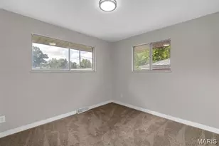 1136 Cove Ln, Saint Louis, MO 63138 - Photo 8