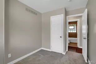1136 Cove Ln, Saint Louis, MO 63138 - Photo 6