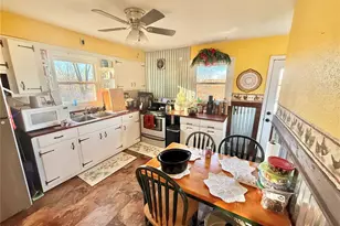 617 Perry St, De Soto, MO 63020 - Photo 32