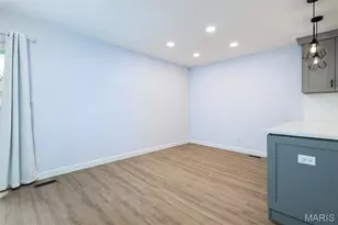 1308 Holgate Dr, Ballwin, MO 63021 - Photo 12