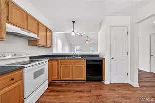 411 Harby Dr, Wentzville, MO 63385 - Photo 4