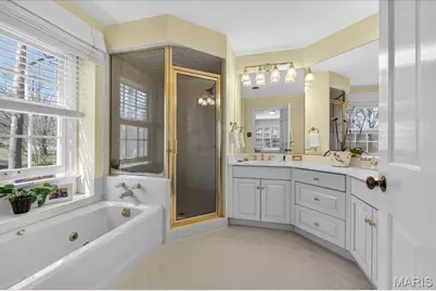 11230 Hermitage Hill Place, Saint Louis, MO 63131 - Photo 16
