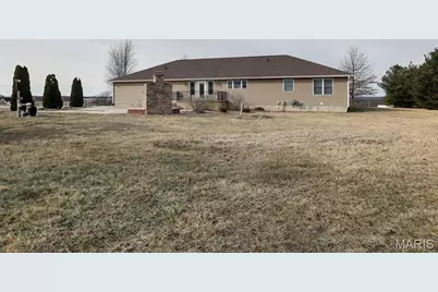3721 Hawk Point, Palmyra, MO 63461 - Photo 12