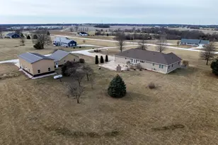 3721 Hawk Point, Palmyra, MO 63461 - Photo 8