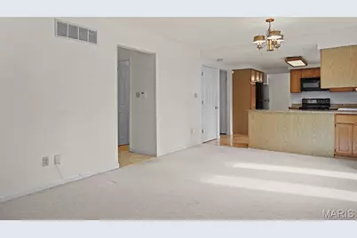 540 Woodlyn Crossing, Ballwin, MO 63021 - Photo 12