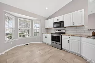 7 Cherokee Sunset Ct, O'Fallon, MO 63366 - Photo 16