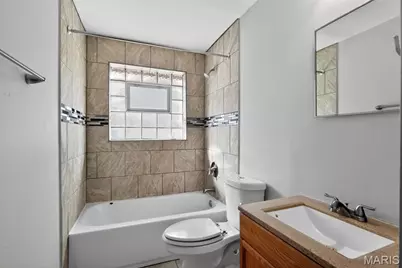33 S Dellwood Avenue, Saint Louis, MO 63135 - Photo 20