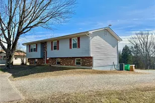 6144 Hwy 32, Farmington, MO 63640 - Photo 2
