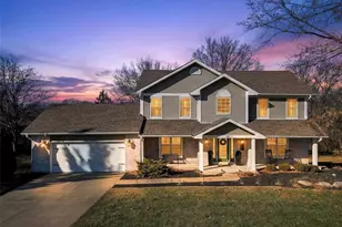 709 Scarlet Oak Dr, Lake Saint Louis, MO 63367 - Photo 2