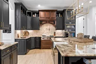 24 Williamsburg Estates Dr, Town and Country, MO 63131 - Photo 22