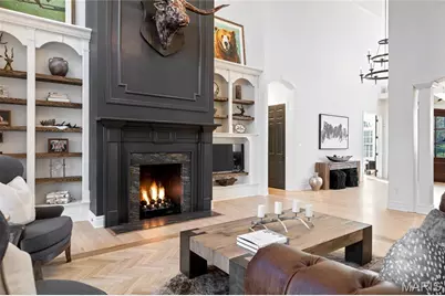 24 Williamsburg Estates Drive, Town and Country, MO 63131 - Photo 10