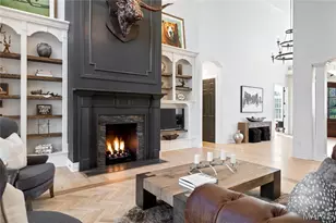 24 Williamsburg Estates Dr, Town and Country, MO 63131 - Photo 10