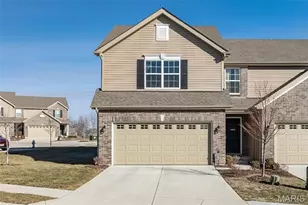 111 Deer Grv Ct, Saint Peters, MO 63376 - Photo 2